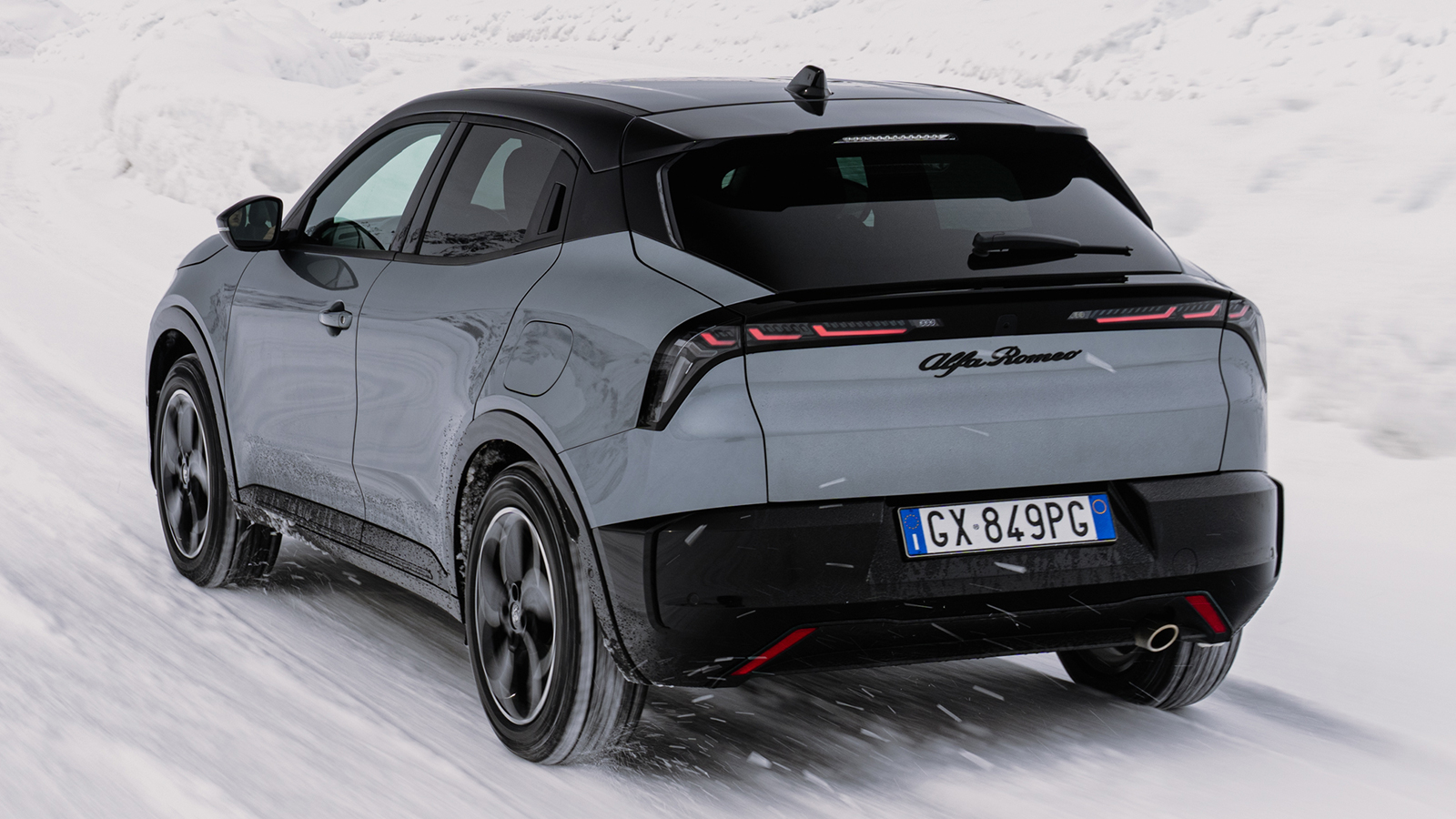 Αυτή είναι η τιμή της νέας Alfa Romeo Junior Ibrida Q4 στην Ελλάδα